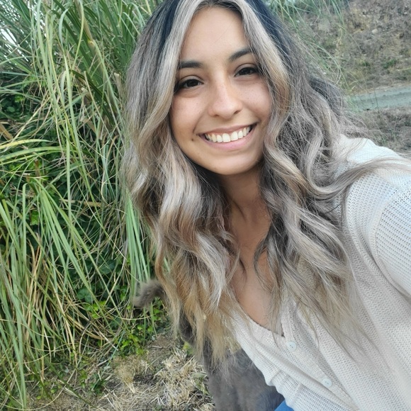 Meet the Posher : Erika - Picture 2 of 6